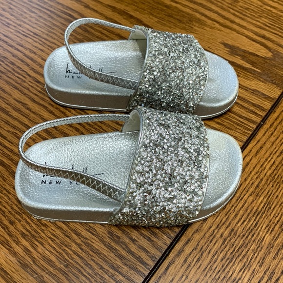 Other - Nicole Miller New York girls shoe size 6